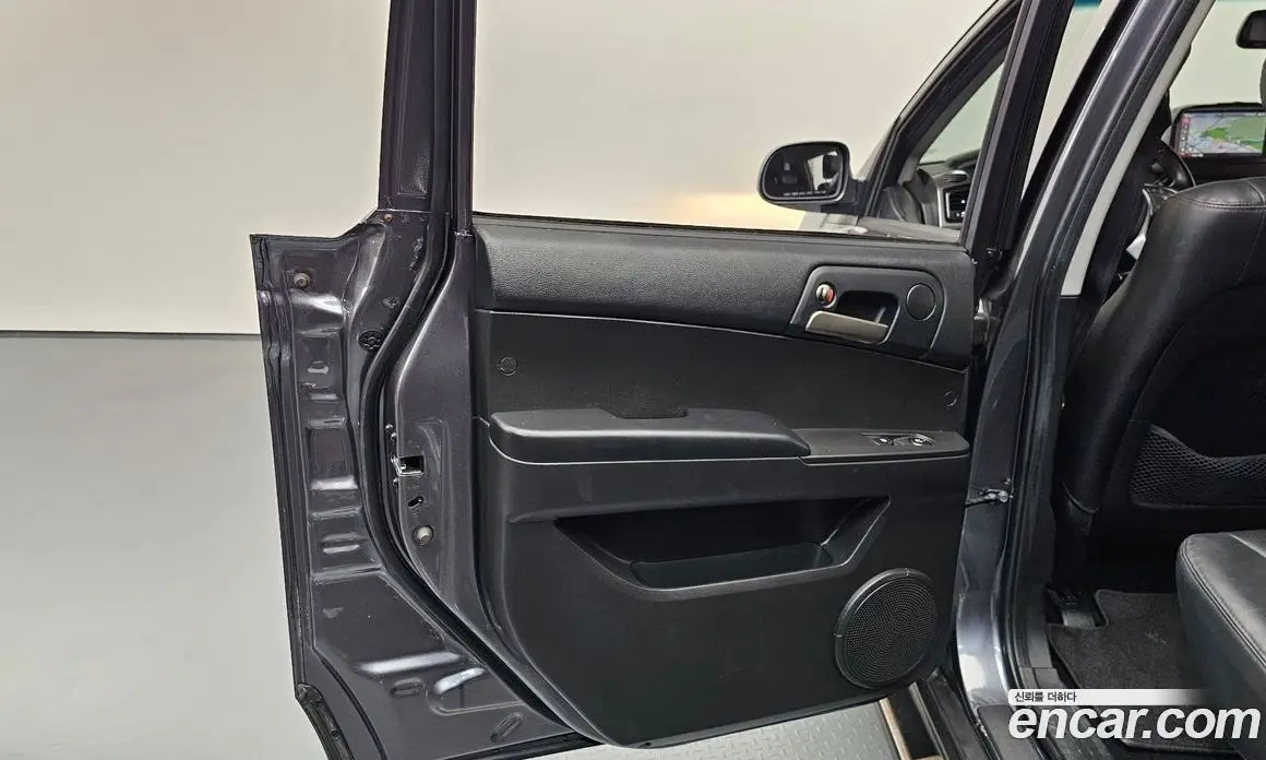 SsangYong Korando 2016 2.0 автомат (гидро), фото 15