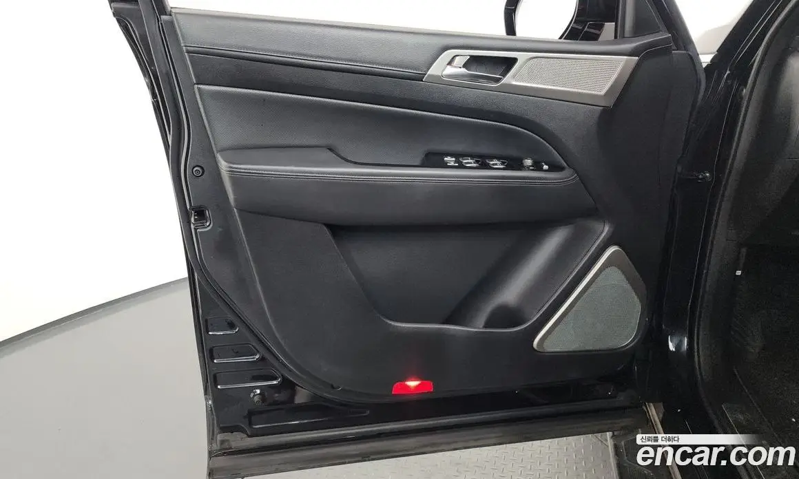 SsangYong Rexton 2018 2.2 автомат (гидро), фото 14 SsangYong Rexton 2018 2.2 автомат (гидро), фото 14
