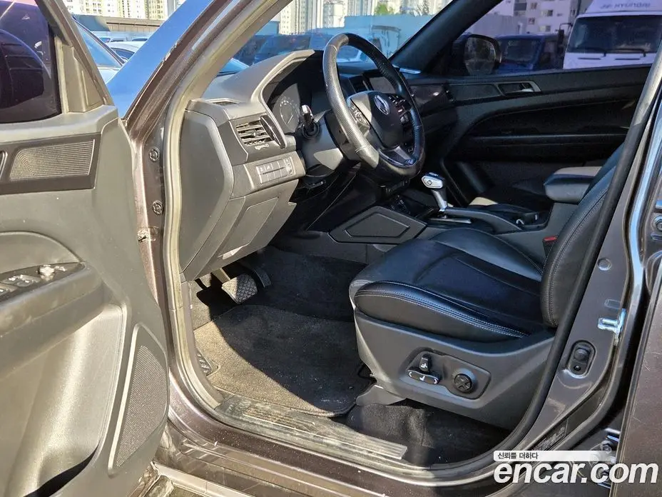 SsangYong Rexton 2020 2.2 автомат (гидро), фото 13