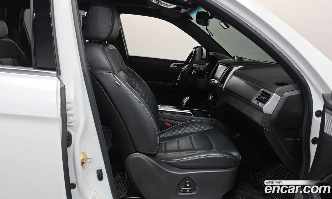SsangYong Rexton 2022 2.2 автомат (гидро), фото 16