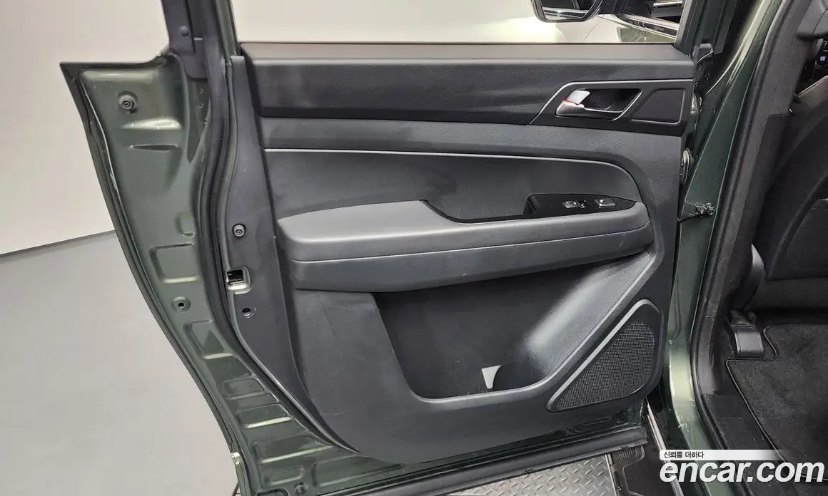SsangYong Rexton 2023 2.2 автомат (гидро), фото 15
