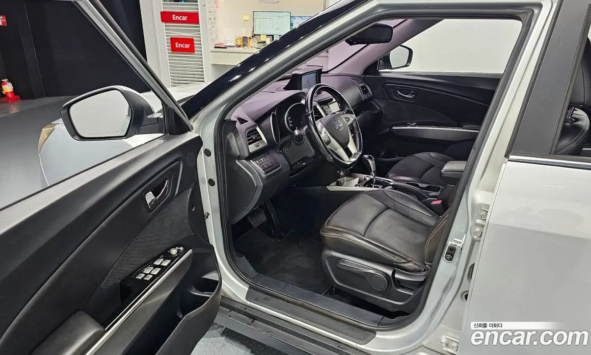 SsangYong TIBOLI 2015 1.6 автомат (гидро), фото 13