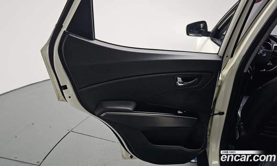 SsangYong TIBOLI 2016 1.6 автомат (гидро), фото 15