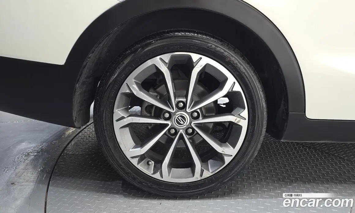 SsangYong TIBOLI 2018 1.6 автомат (гидро), фото 5