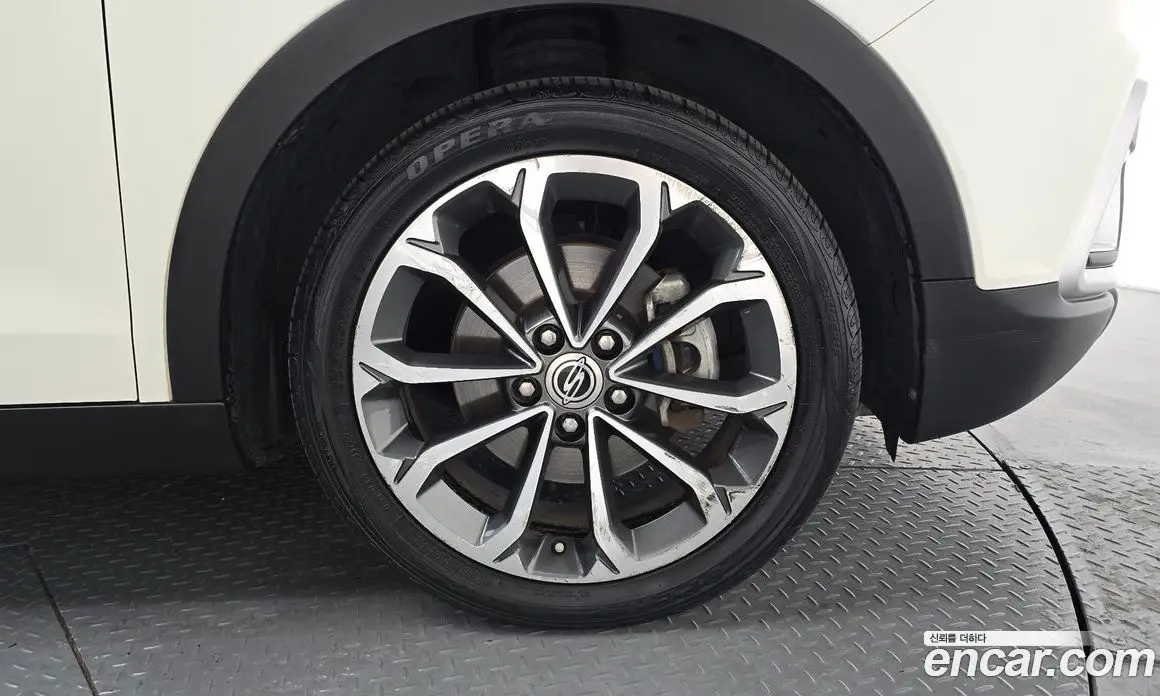 SsangYong TIBOLI 2018 1.6 автомат (гидро), фото 7