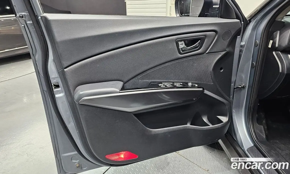 SsangYong TIBOLI 2019 1.6 автомат (гидро), фото 14 SsangYong TIBOLI 2019 1.6 автомат (гидро), фото 14
