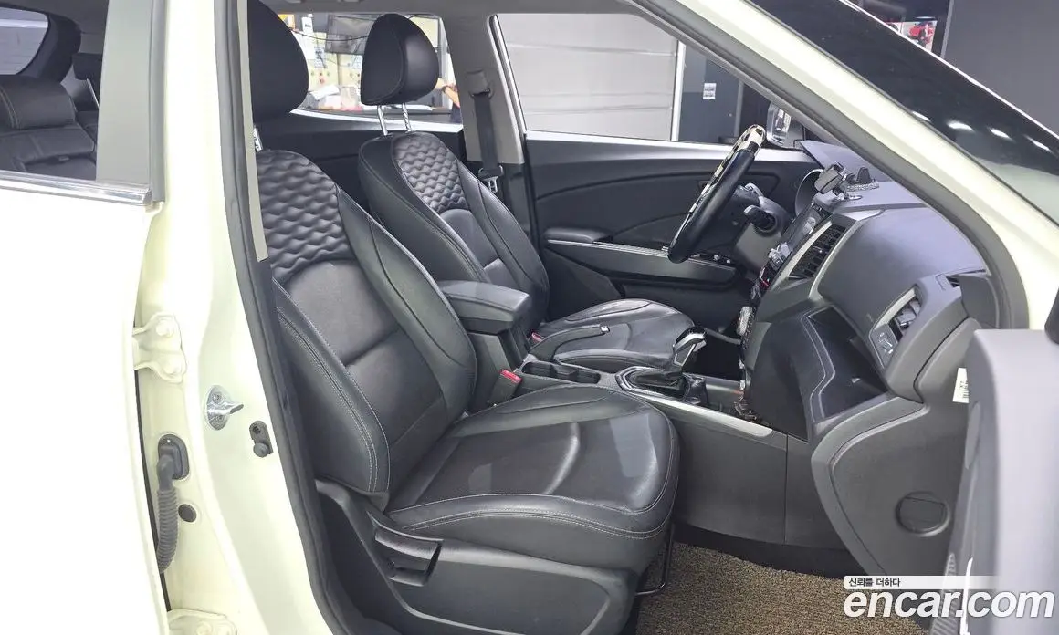 SsangYong TIBOLI 2019 1.6 автомат (гидро), фото 11