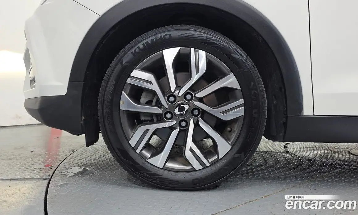 SsangYong TIBOLI 2019 1.6 автомат (гидро), фото 5