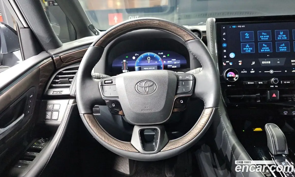 Toyota Alphard 2025 2.5 автомат (гидро), фото 19