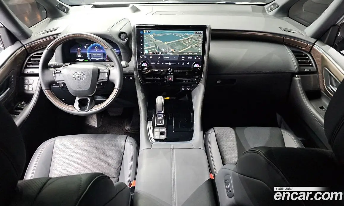 Toyota Alphard 2025 2.5 автомат (гидро), фото 10