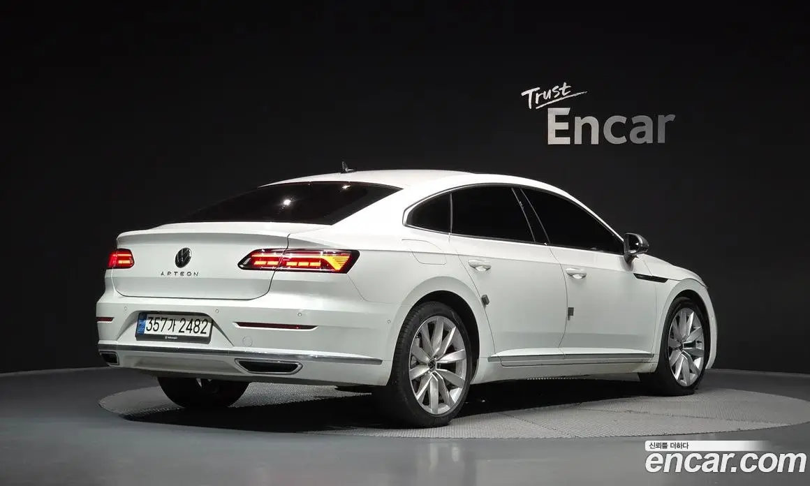 Volkswagen Arteon 2022 2.0 автомат (гидро), фото 2 Volkswagen Arteon 2022 2.0 автомат (гидро), фото 2