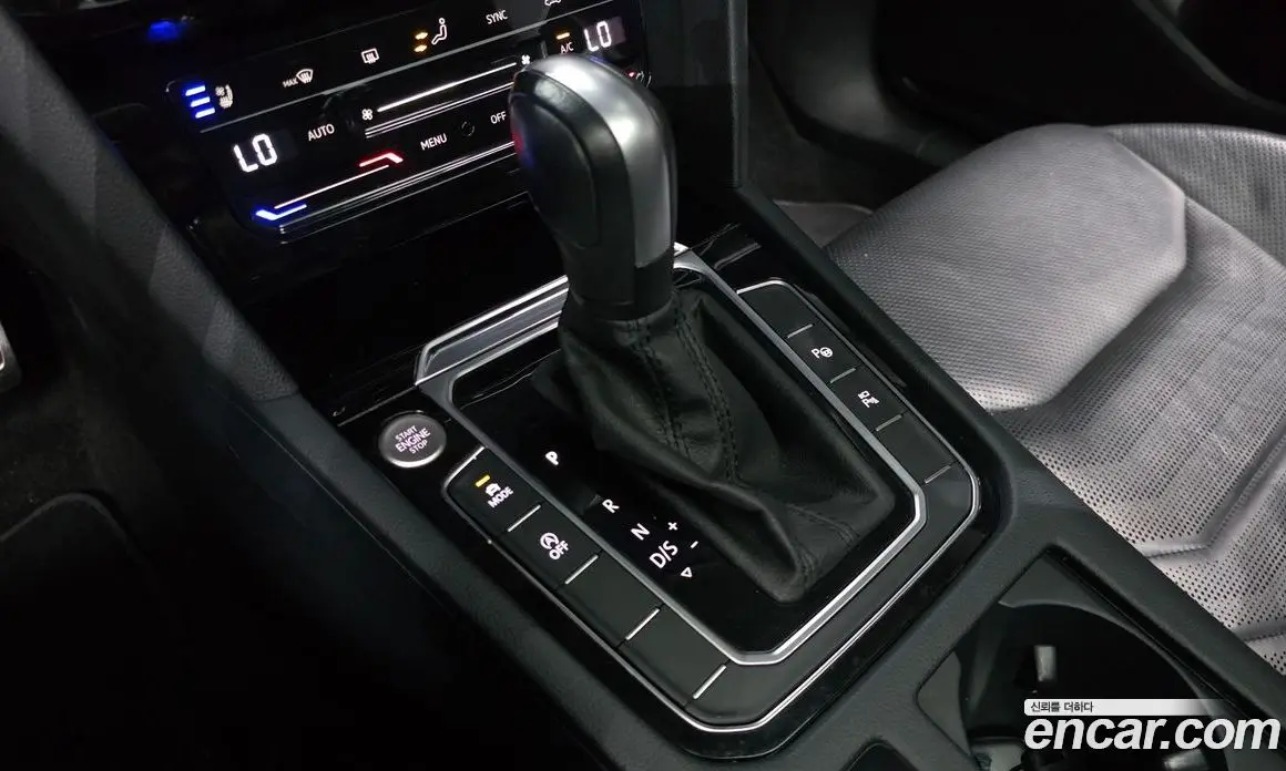 Volkswagen Arteon 2022 2.0 автомат (гидро), фото 12 Volkswagen Arteon 2022 2.0 автомат (гидро), фото 12