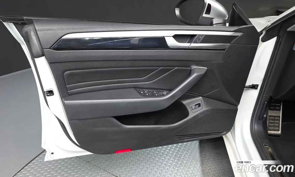 Volkswagen Arteon 2022 2.0 автомат (гидро), фото 14 Volkswagen Arteon 2022 2.0 автомат (гидро), фото 14