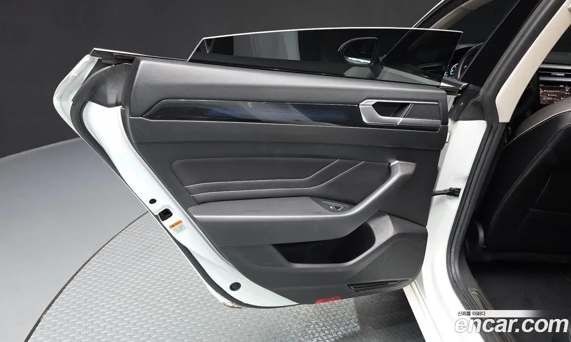 Volkswagen Arteon 2022 2.0 автомат (гидро), фото 15 Volkswagen Arteon 2022 2.0 автомат (гидро), фото 15