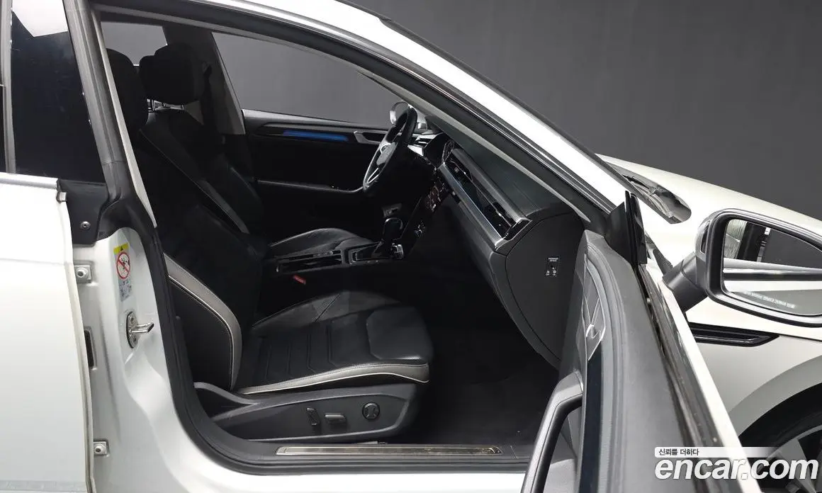 Volkswagen Arteon 2022 2.0 автомат (гидро), фото 17 Volkswagen Arteon 2022 2.0 автомат (гидро), фото 17