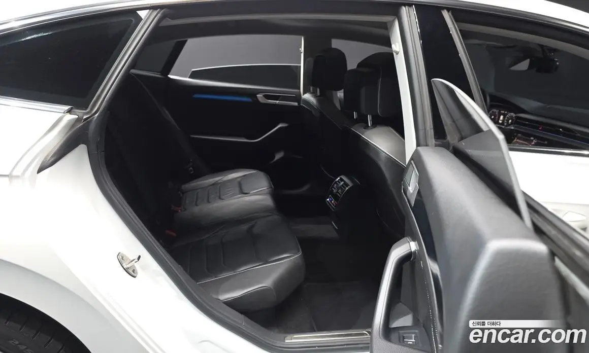 Volkswagen Arteon 2022 2.0 автомат (гидро), фото 18 Volkswagen Arteon 2022 2.0 автомат (гидро), фото 18