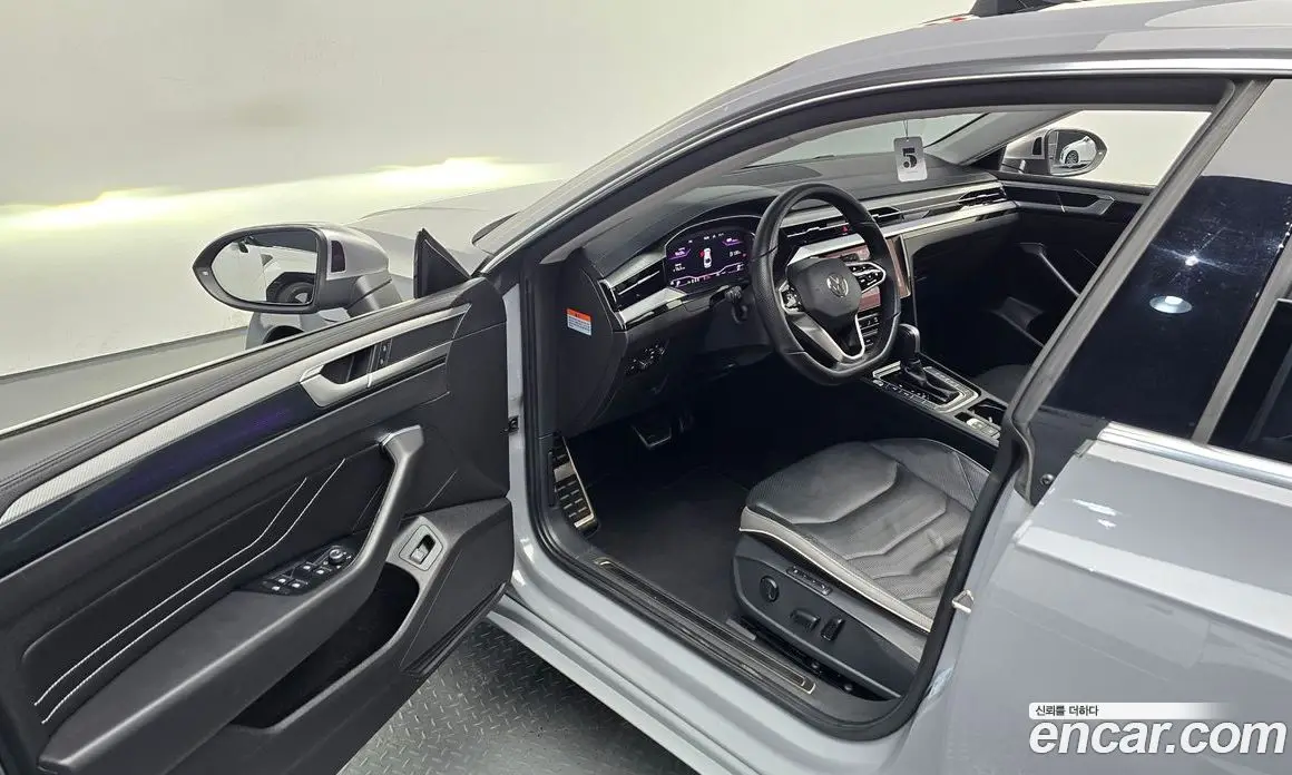 Volkswagen Arteon 2023 2.0 автомат (гидро), фото 16 Volkswagen Arteon 2023 2.0 автомат (гидро), фото 16