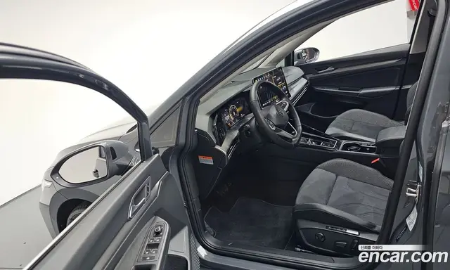 Volkswagen Golf 2026 2.0 автомат (гидро), миниатюра 12
