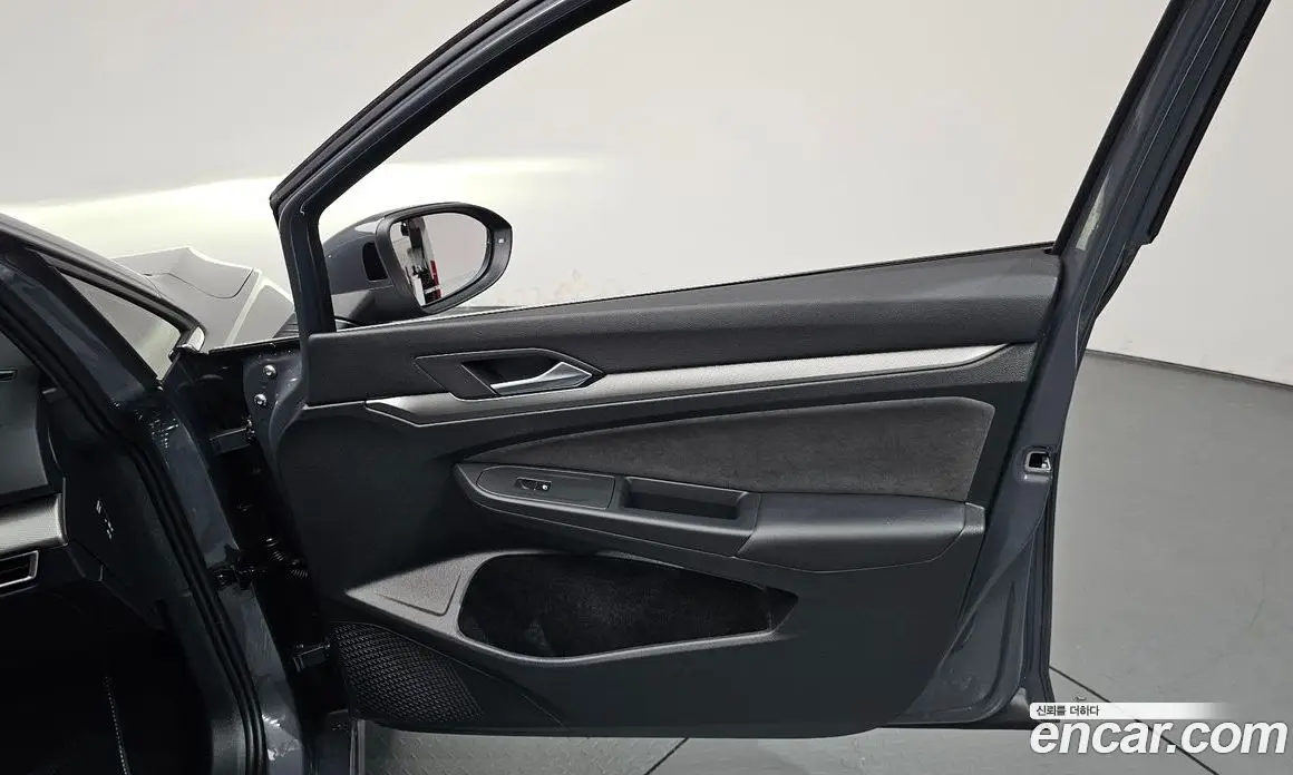 Volkswagen Golf 2026 2.0 автомат (гидро), фото 13