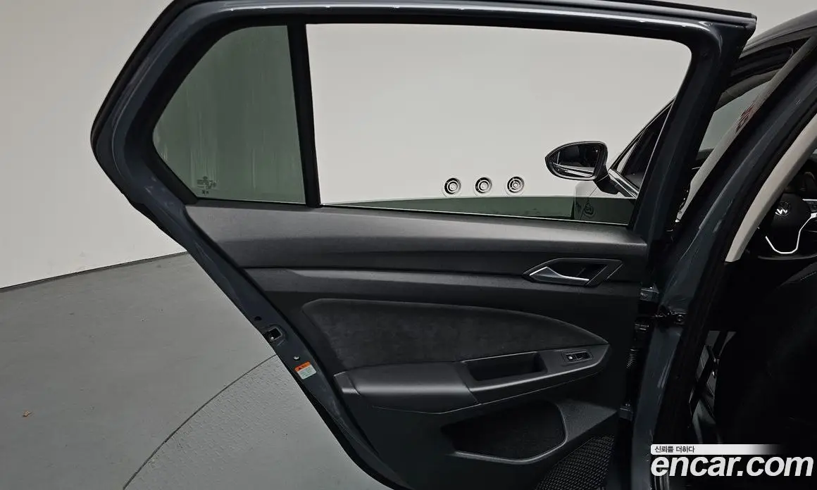 Volkswagen Golf 2026 2.0 автомат (гидро), фото 14
