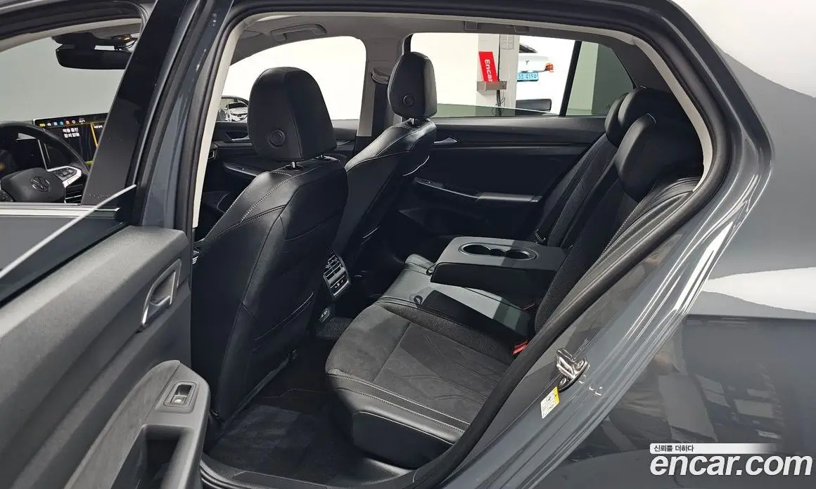 Volkswagen Golf 2026 2.0 автомат (гидро), фото 16