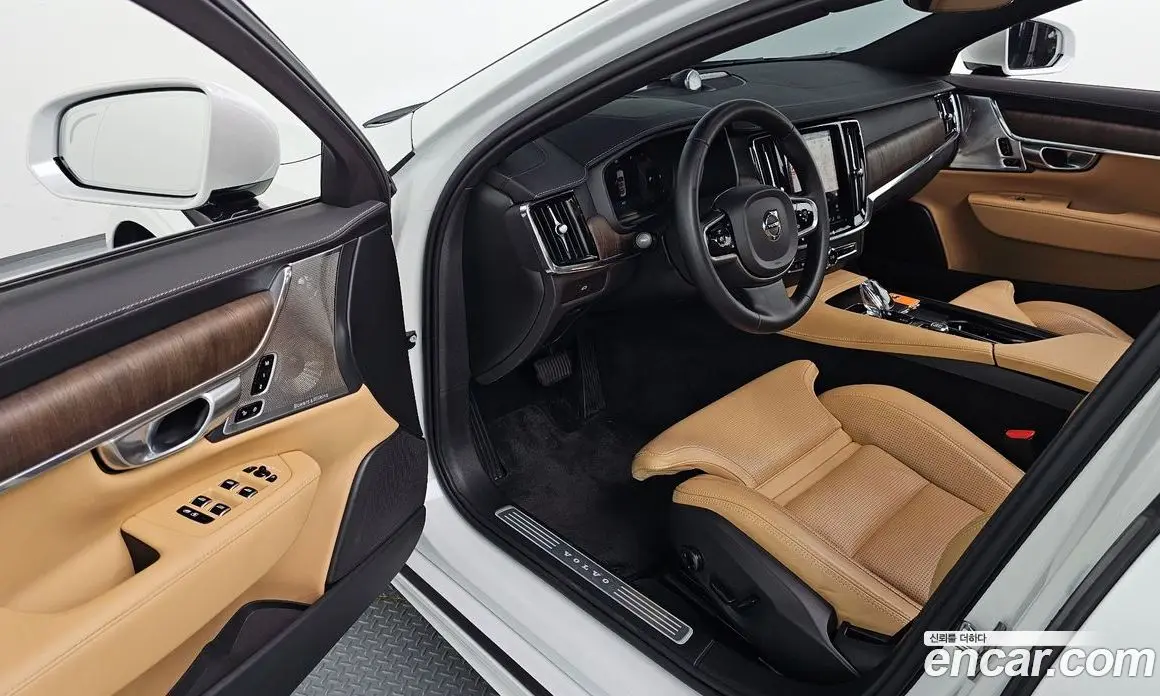 Volvo S90 2023 2.0 автомат (гидро), фото 13 Volvo S90 2023 2.0 автомат (гидро), фото 13