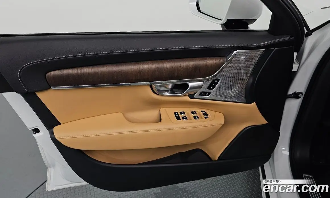 Volvo S90 2023 2.0 автомат (гидро), фото 14 Volvo S90 2023 2.0 автомат (гидро), фото 14
