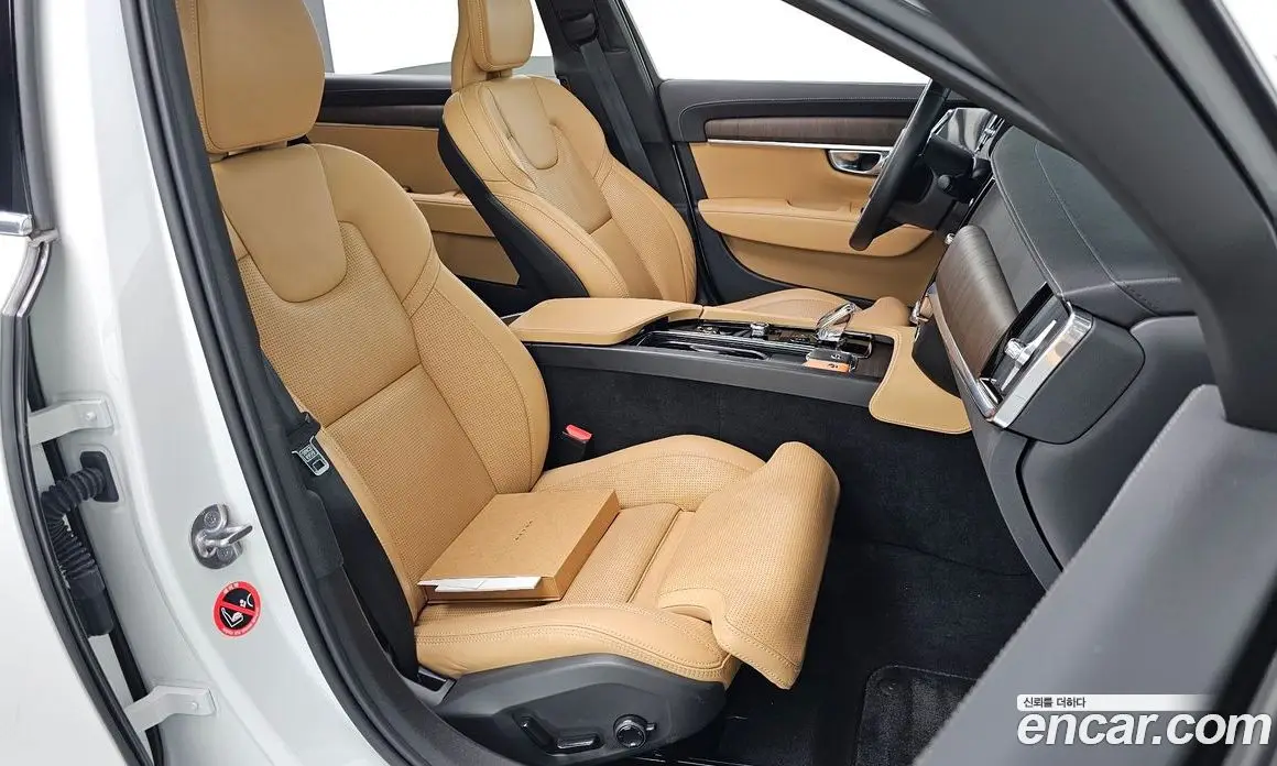 Volvo S90 2023 2.0 автомат (гидро), фото 16 Volvo S90 2023 2.0 автомат (гидро), фото 16