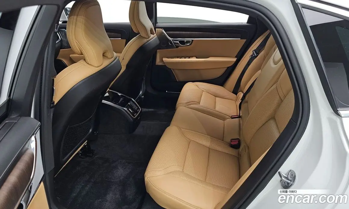 Volvo S90 2023 2.0 автомат (гидро), фото 17 Volvo S90 2023 2.0 автомат (гидро), фото 17