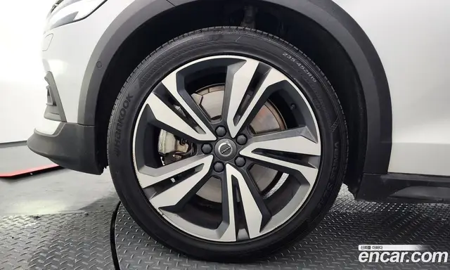 Volvo V60 2020 2.0 автомат (гидро), миниатюра 5 Volvo V60 2020 2.0 автомат (гидро), миниатюра 5
