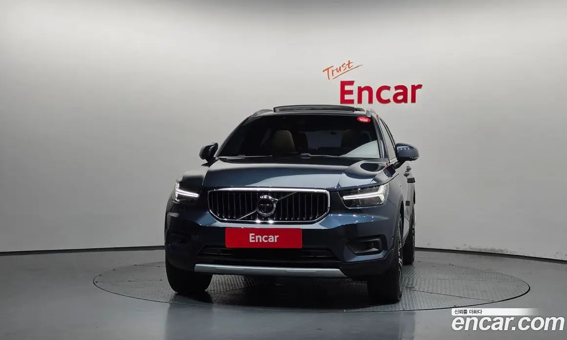 Volvo XC40 2019 2.0 автомат (гидро), фото 3 Volvo XC40 2019 2.0 автомат (гидро), фото 3