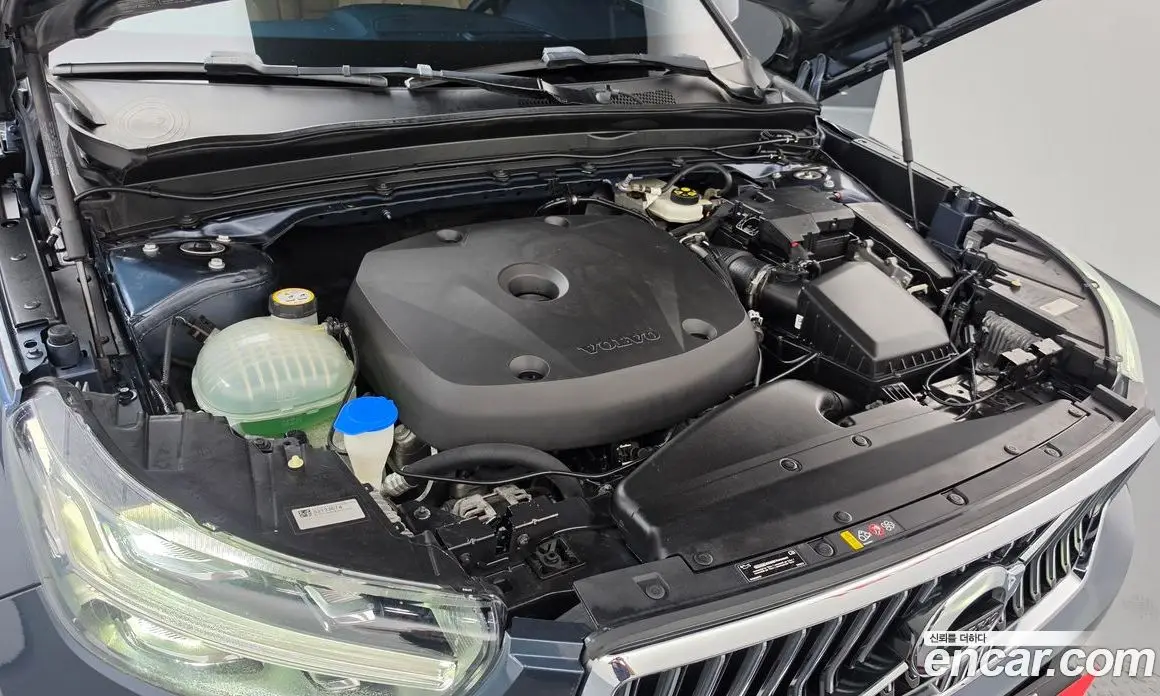 Volvo XC40 2019 2.0 автомат (гидро), фото 6 Volvo XC40 2019 2.0 автомат (гидро), фото 6