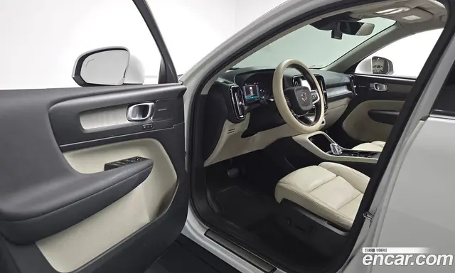 Volvo XC40 2022 2.0 автомат (гидро), миниатюра 12