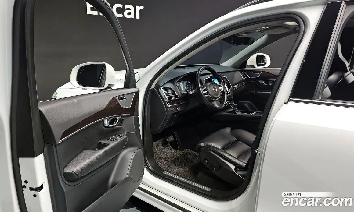 Volvo XC90 2019 2.0 автомат (гидро), фото 13 Volvo XC90 2019 2.0 автомат (гидро), фото 13