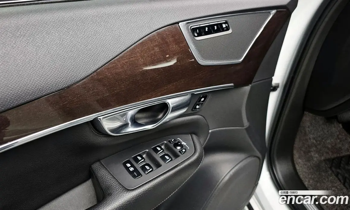 Volvo XC90 2019 2.0 автомат (гидро), фото 14 Volvo XC90 2019 2.0 автомат (гидро), фото 14