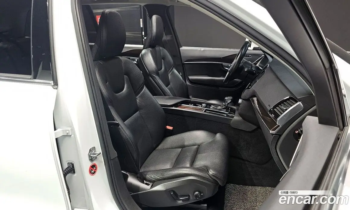 Volvo XC90 2019 2.0 автомат (гидро), фото 17 Volvo XC90 2019 2.0 автомат (гидро), фото 17
