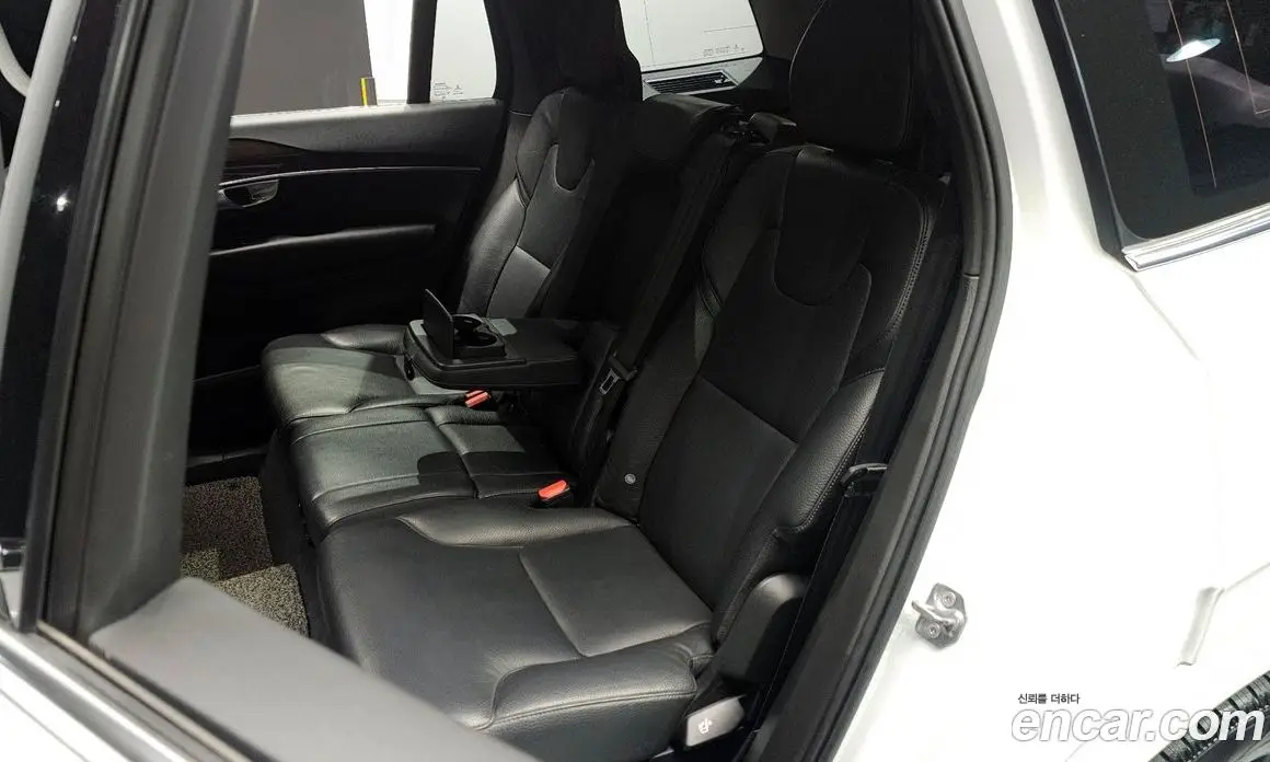 Volvo XC90 2019 2.0 автомат (гидро), фото 18 Volvo XC90 2019 2.0 автомат (гидро), фото 18