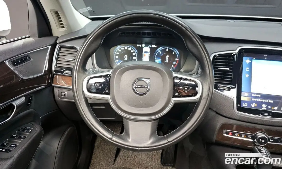 Volvo XC90 2019 2.0 автомат (гидро), фото 19 Volvo XC90 2019 2.0 автомат (гидро), фото 19