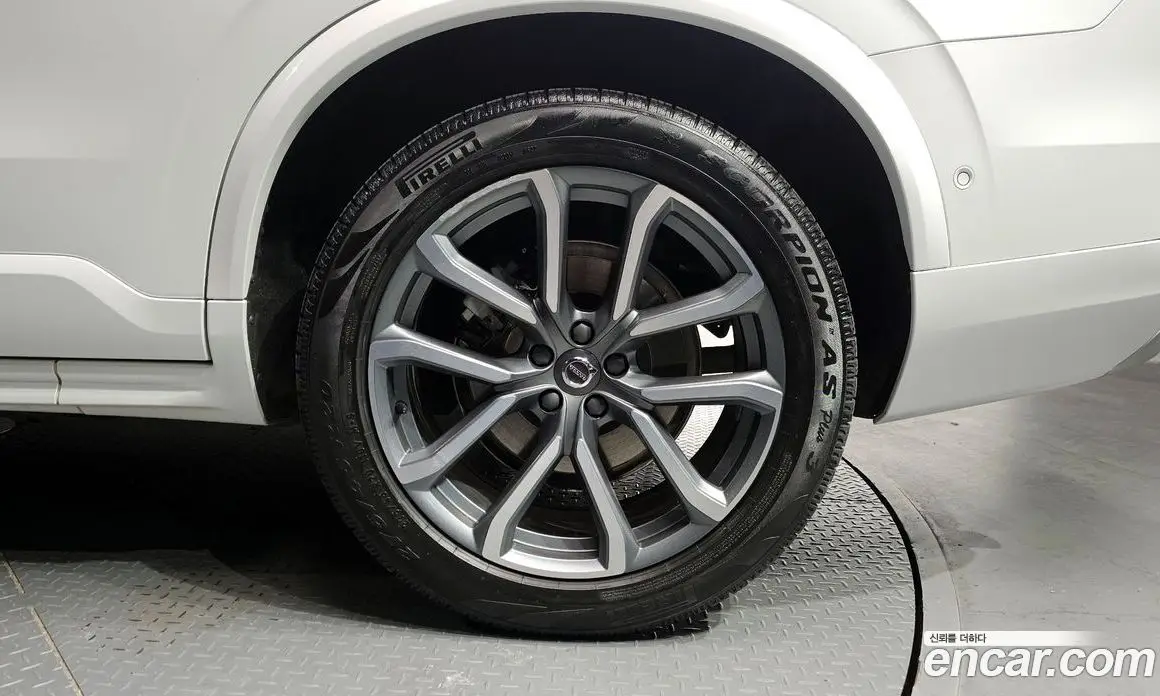 Volvo XC90 2019 2.0 автомат (гидро), фото 7 Volvo XC90 2019 2.0 автомат (гидро), фото 7