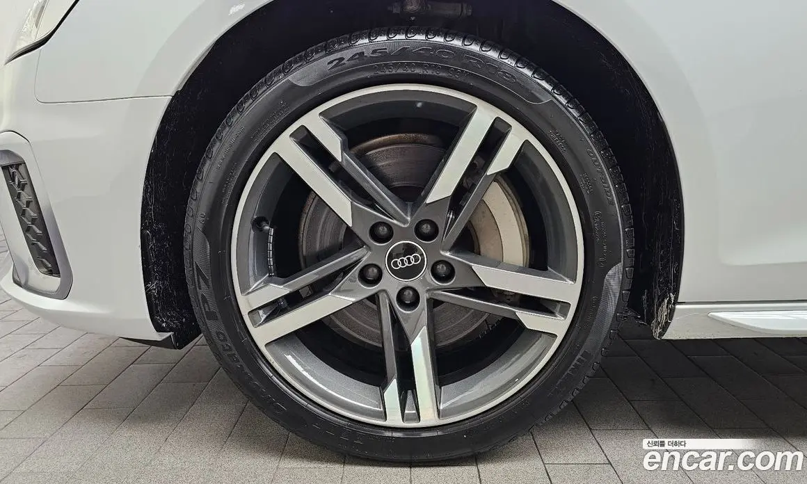 Audi A4 2021 2.0 автомат (гидро), фото 5