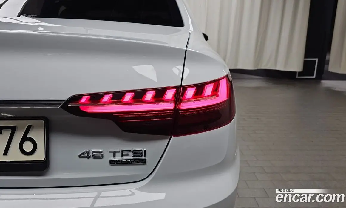 Audi A4 2021 2.0 автомат (гидро), фото 9