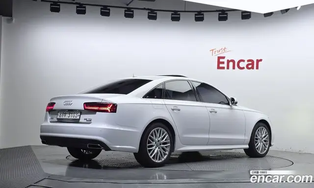 Audi A6 2018 2.0 автомат (гидро), миниатюра 2