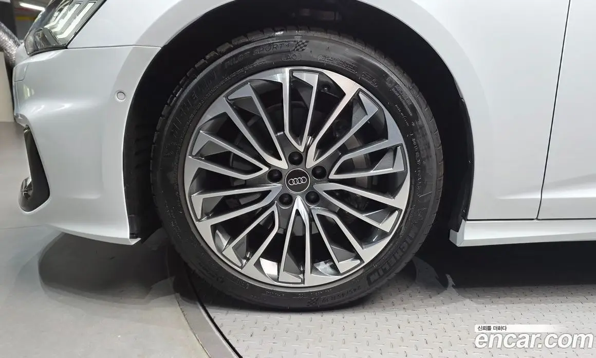 Audi A6 2025 2.0 автомат (гидро), фото 7 Audi A6 2025 2.0 автомат (гидро), фото 7