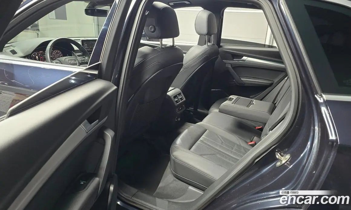 Audi Q5 2020 2.0 автомат (гидро), фото 17