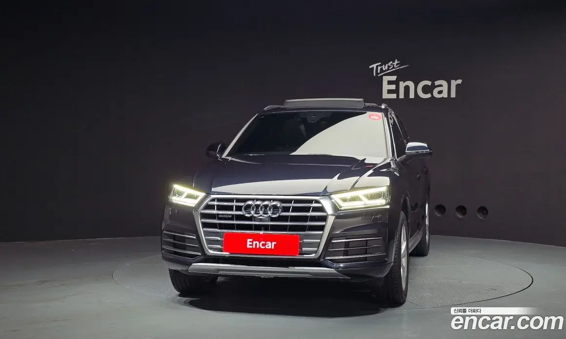 Audi Q5 2020 2.0 автомат (гидро), фото 3