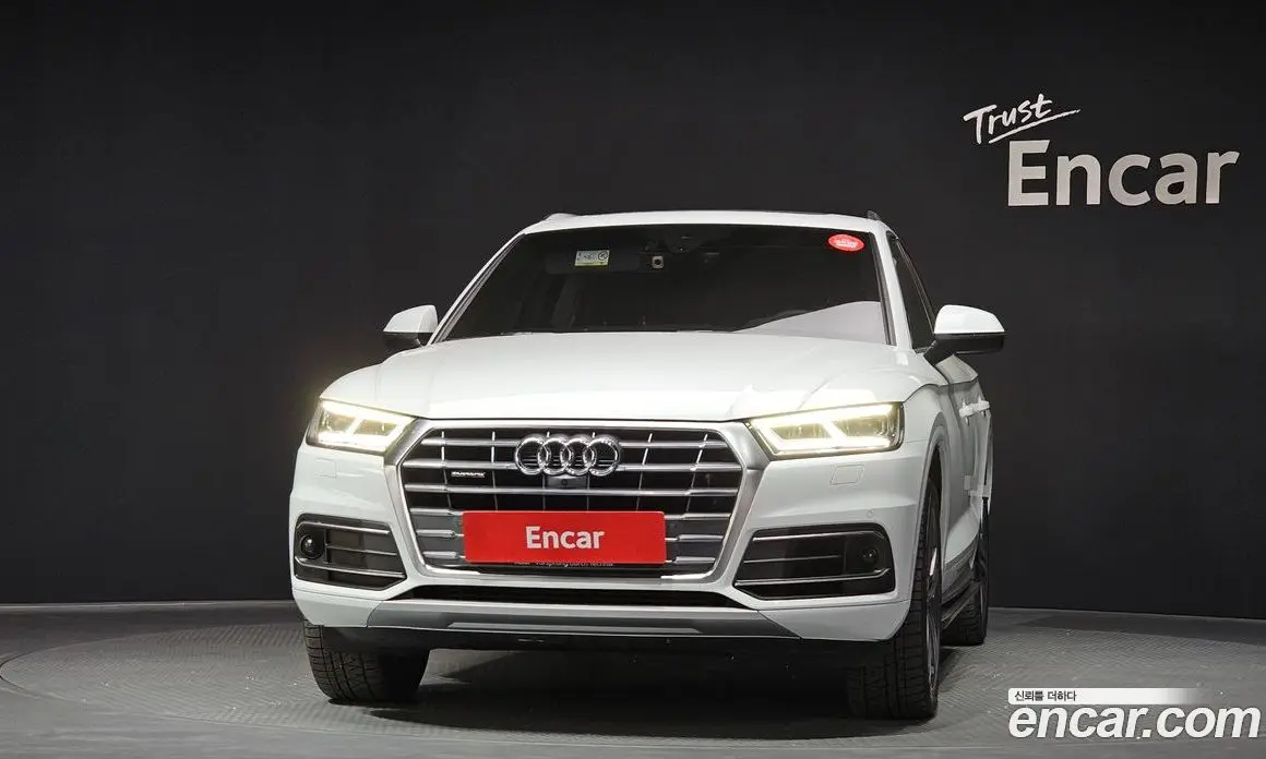 Audi Q5 2020 3.0 автомат (гидро), фото 3 Audi Q5 2020 3.0 автомат (гидро), фото 3