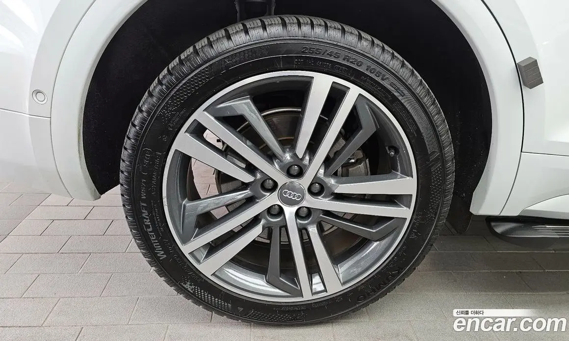 Audi Q5 2020 3.0 автомат (гидро), фото 5 Audi Q5 2020 3.0 автомат (гидро), фото 5