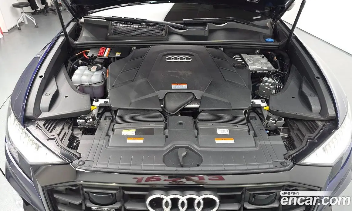 Audi Q8 2023 3.0 автомат (гидро), фото 6