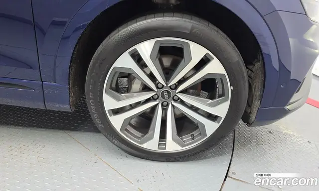 Audi Q8 2023 3.0 автомат (гидро), миниатюра 7