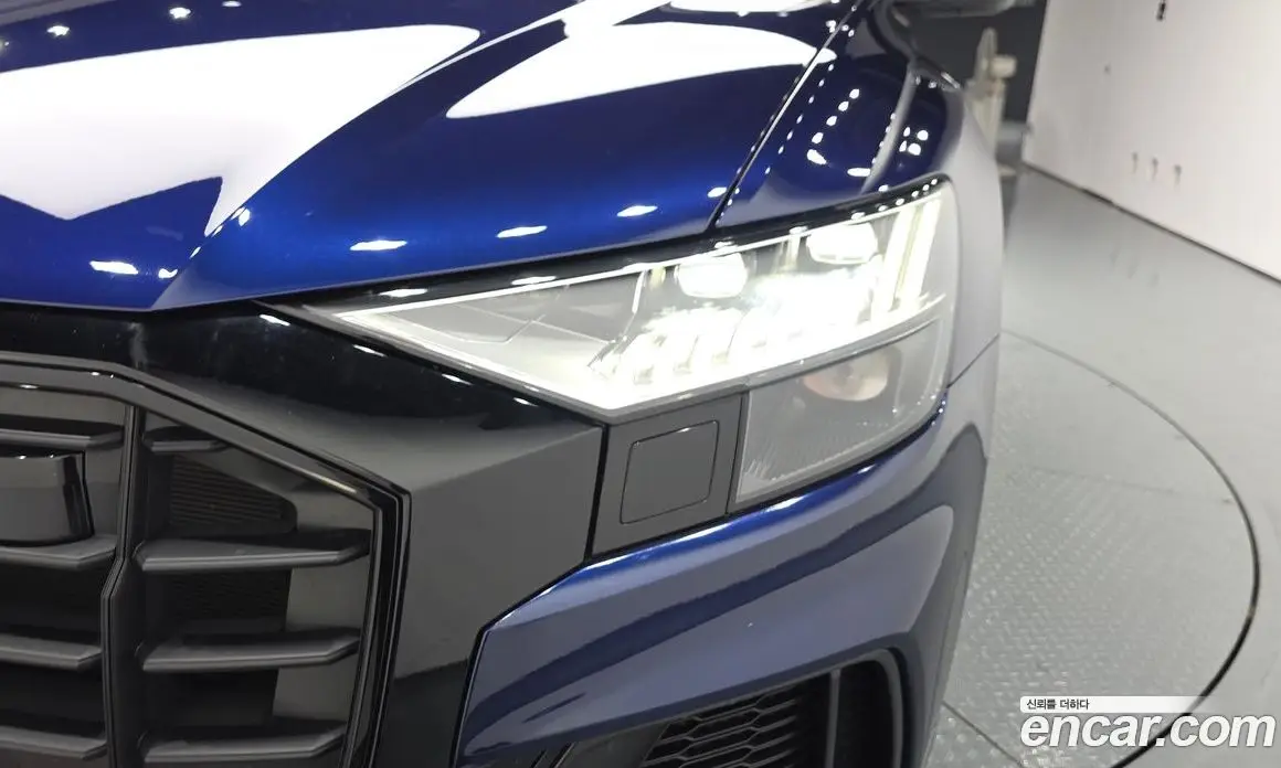Audi Q8 2023 3.0 автомат (гидро), фото 8